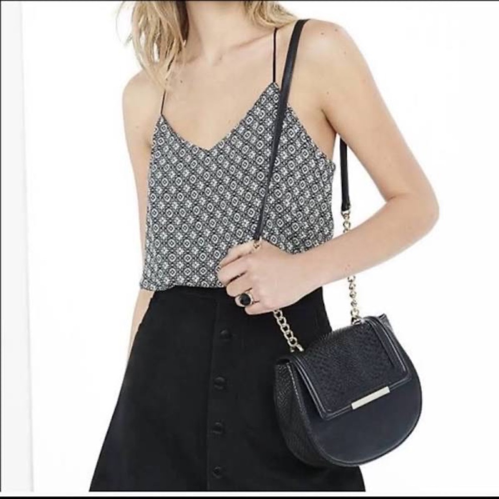 EXPRESS Barcelona Cami Spaghetti Strap Black White V-Neck Sleeveless Tank Blouse